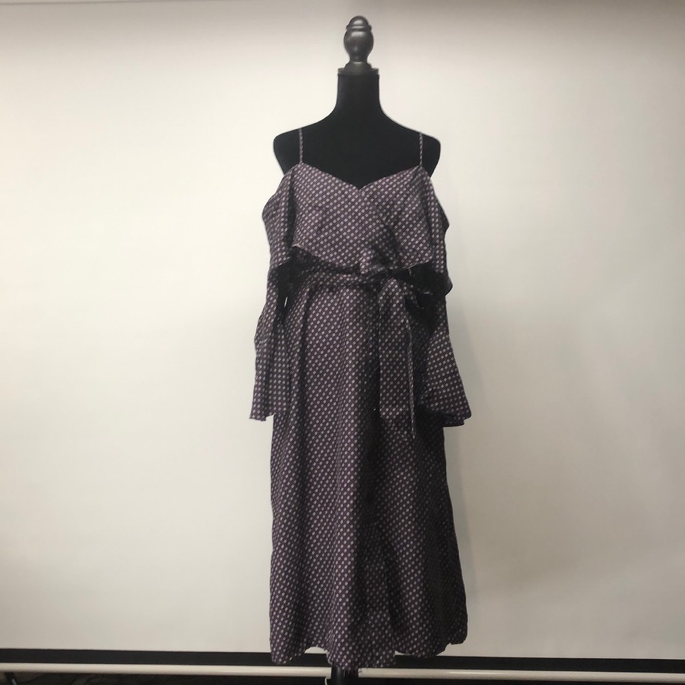 Olivia Palermo- Banana Republic Off-Shoulder Dress